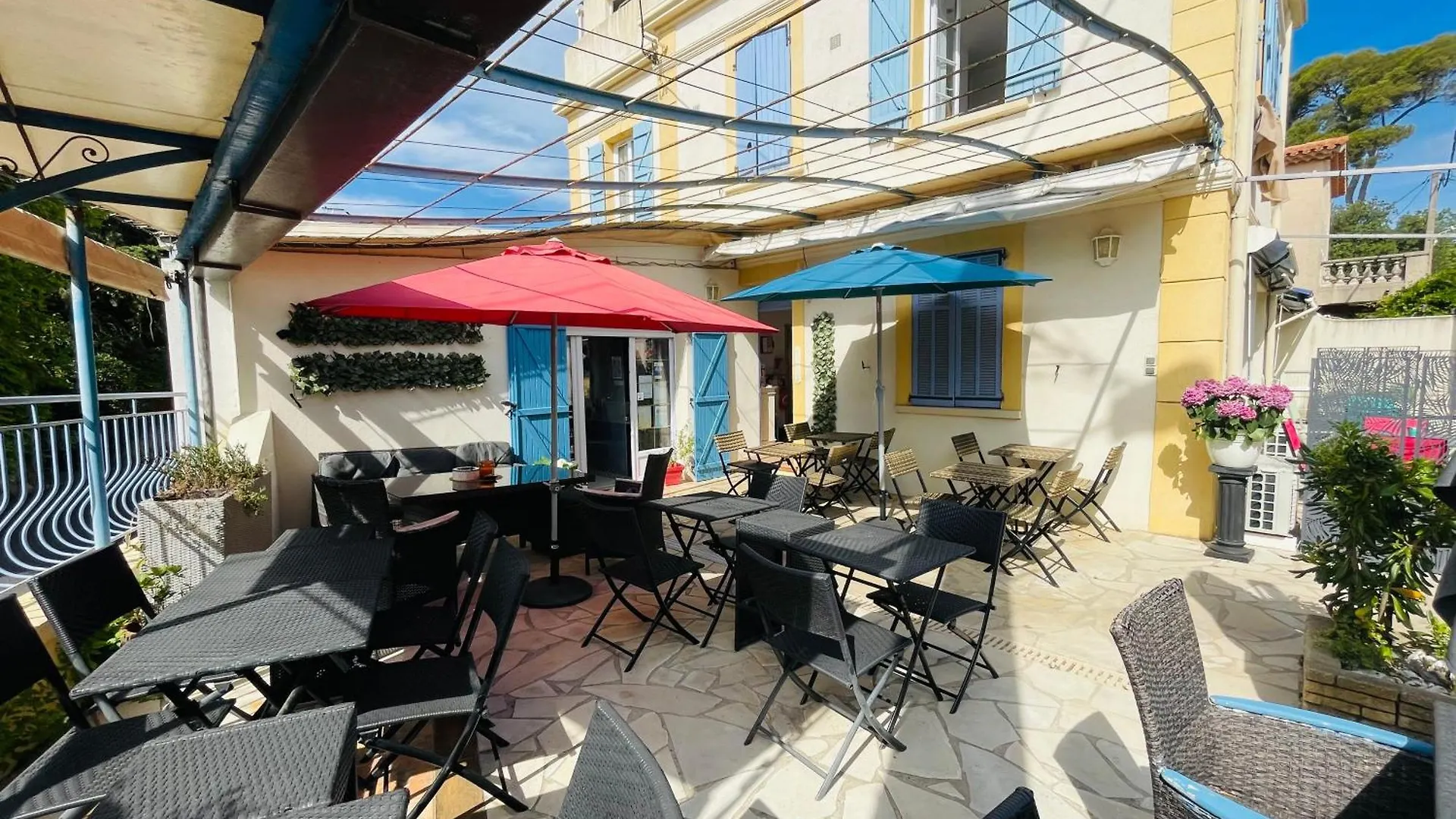 Hotel L'Escale Au Soleil Saint Aygulf 2*,  France