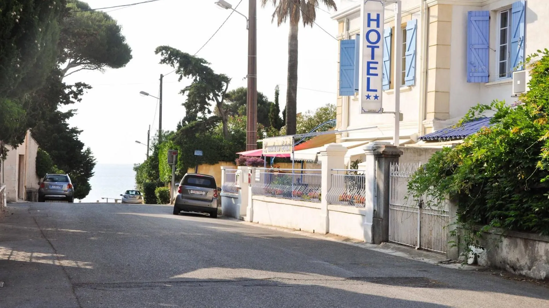 Hotel L'Escale Au Soleil Saint Aygulf 2*,  France